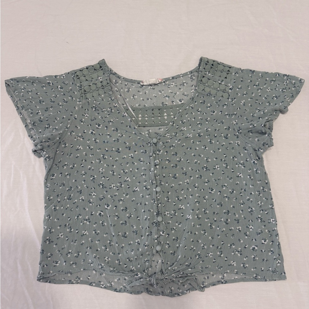 Pink Rose Green Floral Button-Front Top with Knot Size M